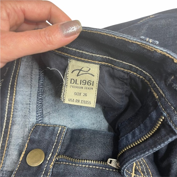 DL1961 Milano Boot Cut Jeans size 26 - Picture 7 of 12